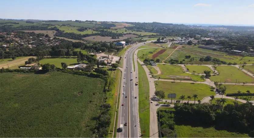 Obras noturnas na Raposo Tavares provocam interdições parciais em Araçoiaba da Serra