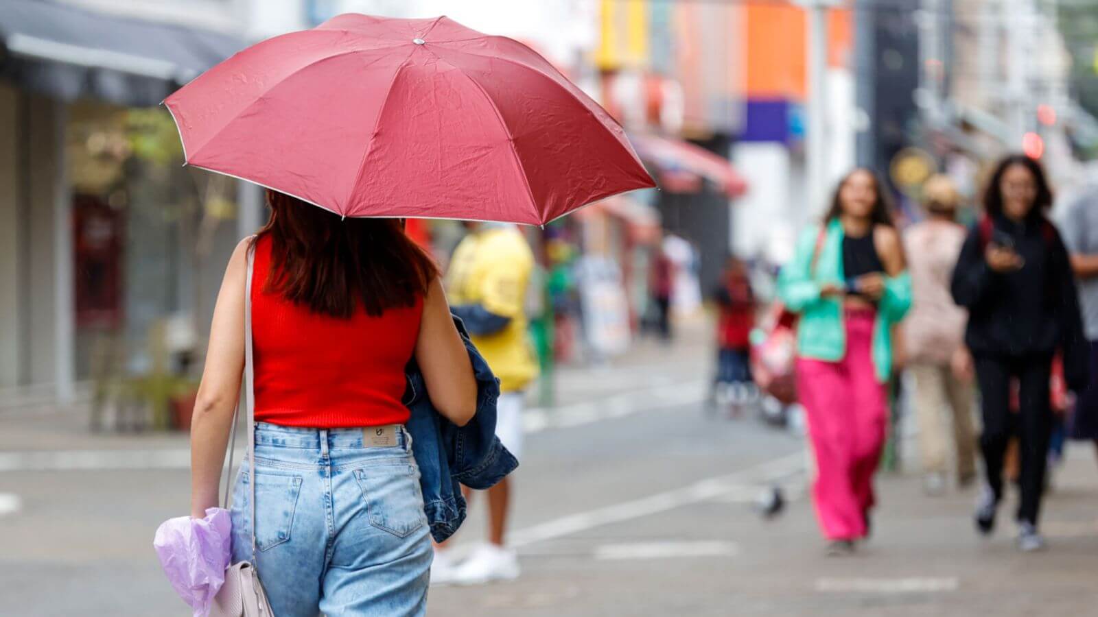 Oscilação de temperatura desafia moradores de Araçoiaba da Serra